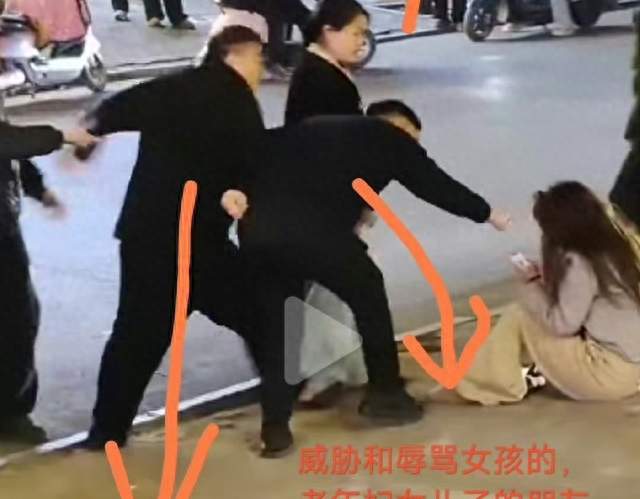 平顶山被打女孩已苏醒被鉴定为轻伤二级，其母称:不考虑民事赔偿