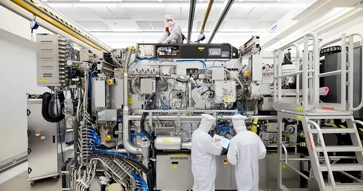 就差光刻技术了！日媒：中国将成日荷后，第三个造光刻机的国家