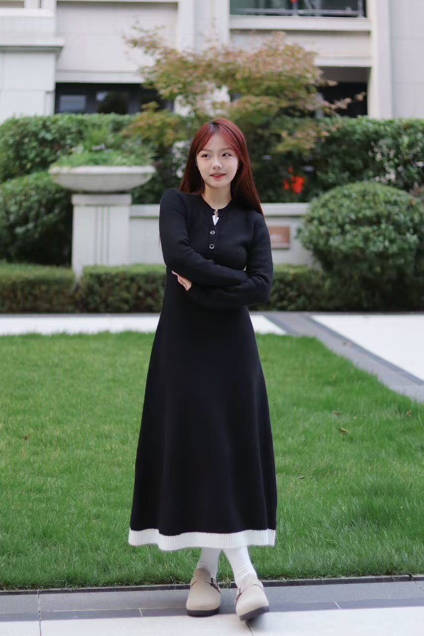一条单穿内搭都好看的黑色长裙