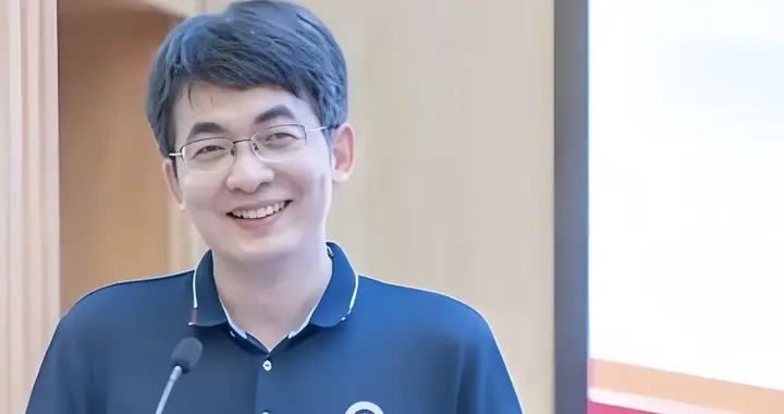 据86页举报材料记载，自从拿下自己博导，曾梦琪让他干啥他就干啥