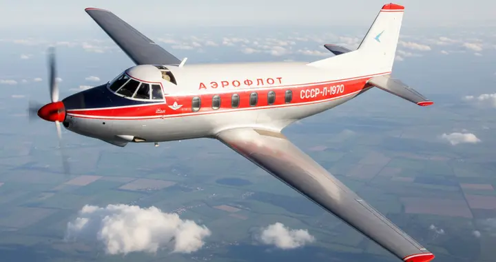 吵闹的小客机——涡轮螺旋桨版雅克-42