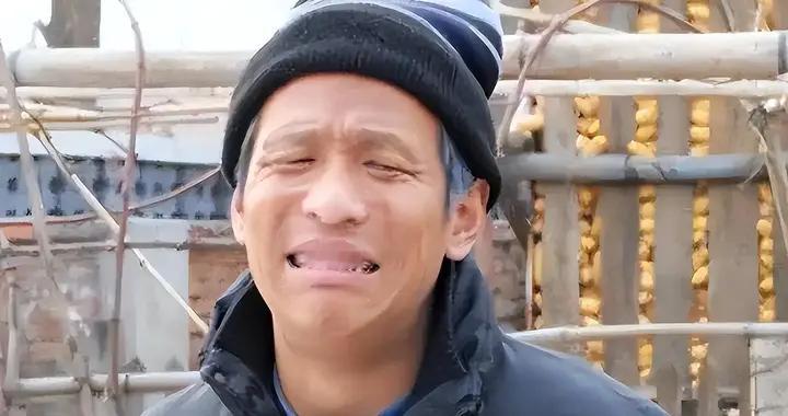 整容成瘾、抛妻娶粉？“消失”的宋小宝，终究为曾经的荒唐买了单