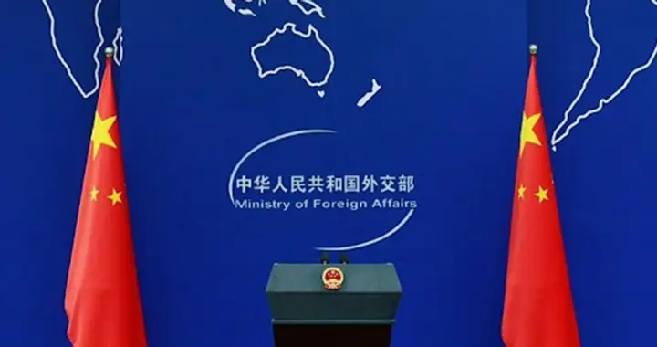 高市访美本想借机强化同盟，为“正常国家化