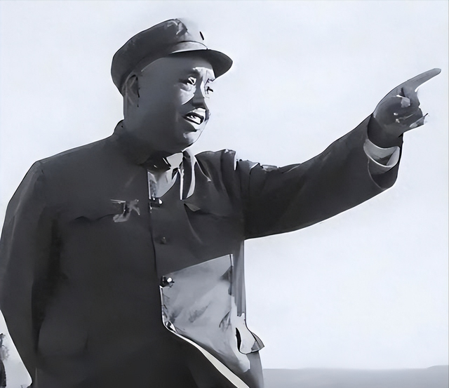 许世友说他就服韩先楚，韩先楚最佩服的又是谁？要求死后葬在一起