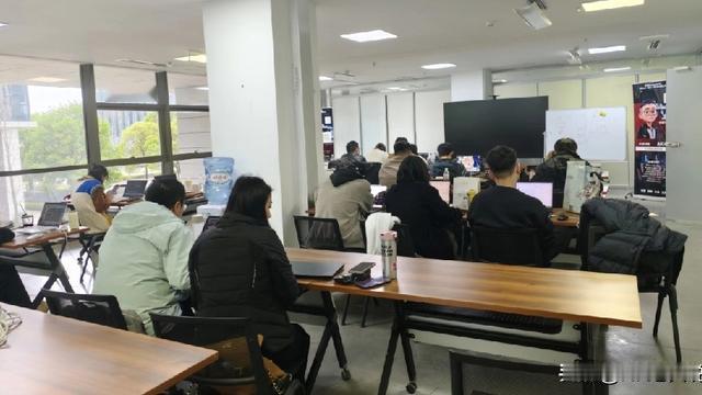 HR老兵说：为什么底层的那点利益还总被惦