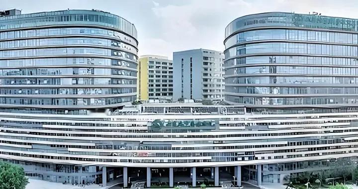 齐鲁医院“首例”手术实录