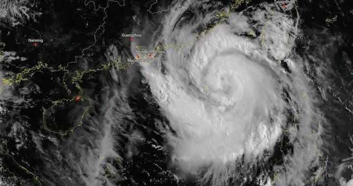 12号台风红霞路径：登陆范围收窄，登陆后还将北转，局地特大暴雨