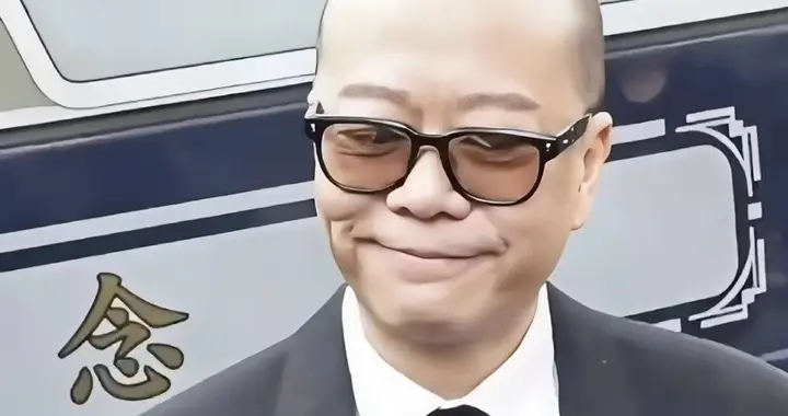 钱再多有什么用？64岁欧阳震华的现状，给所有中老年人提了个醒
