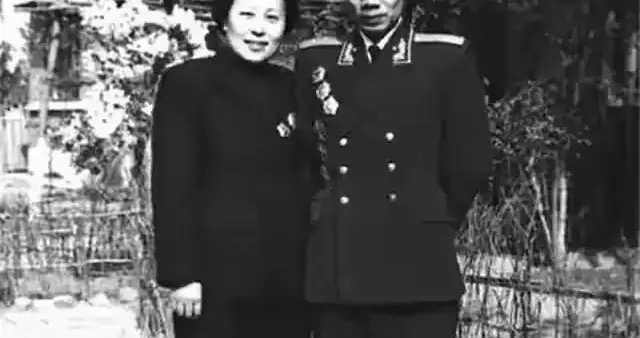 开国中将吴信泉12个子女的命运，晚年说出当年为何拼命生。