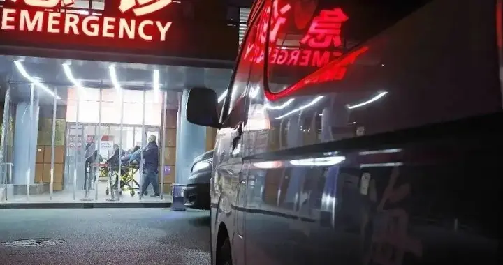 救护车成揽客工具，姚晨痛批违规操作害死人，涉事医院被罚7.6万