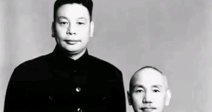 49年蒋经国设宴讲话，越说越兴奋，俞济时附耳：杨旅长车上没人！