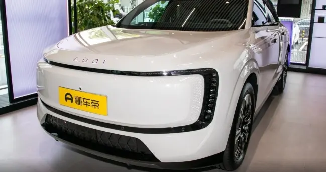 奥迪E7X，配空气悬架+零重力副驾，这车能买吗？