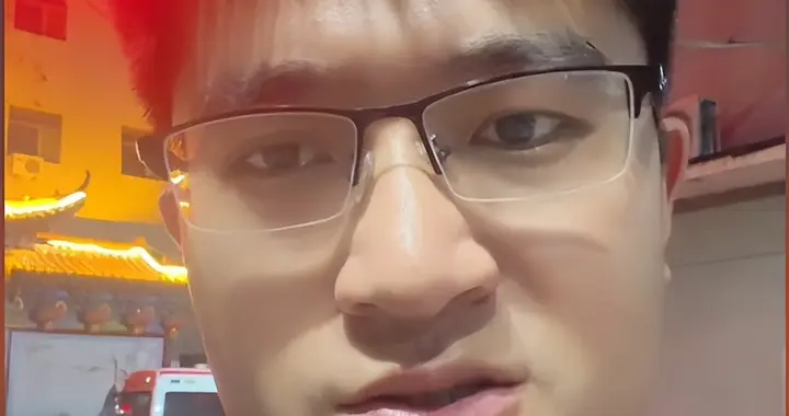 孩子误吞磁力珠，奶奶：大便会拉出来！医生邻居：马上送医手术