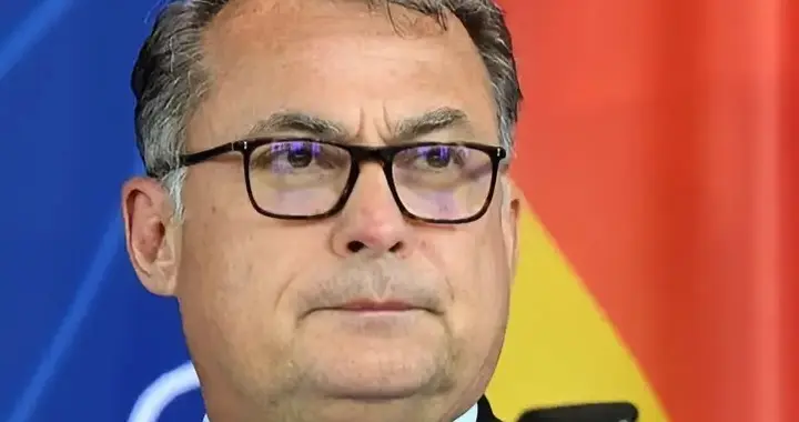 德行长扬言报复中国：谈判筹码？内斗外溢？