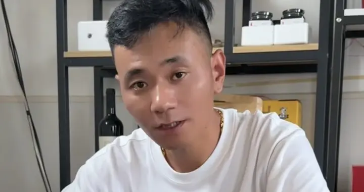 厉怀远祭拜养父母，说出自己最大的遗憾，林丽面对“黑粉”很从容