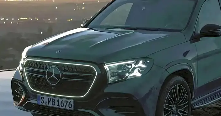 发光格栅 全新灯组造型 新款奔驰GLS造型提前曝光