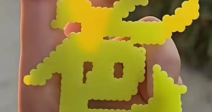 “爸”字翻转变“狗”，为什么有人笑着笑着却哭了？