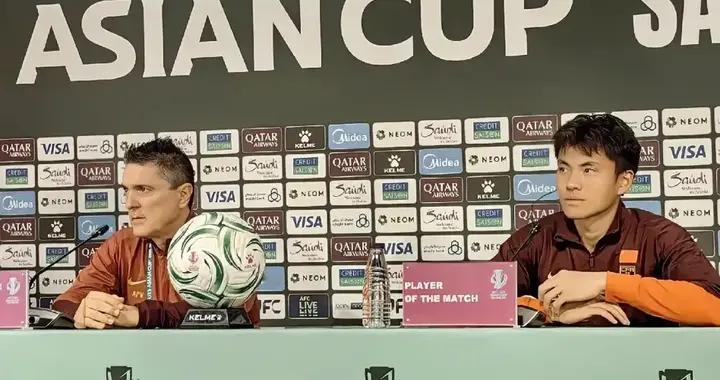 中国4-2乌兹别克斯坦！赛后安东尼奥的发言似有所指 太不公平了！