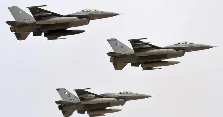 巴基斯坦对塔利班“降维打击”，掩盖不了打不赢的绝望