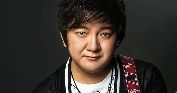 难怪杨臣刚要死死护住《老鼠爱大米》！这可是史上最赚钱的一首歌