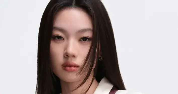 给所谓声乐老师上上课，别再扯单依纯什么大嗓小嗓了，太业余了