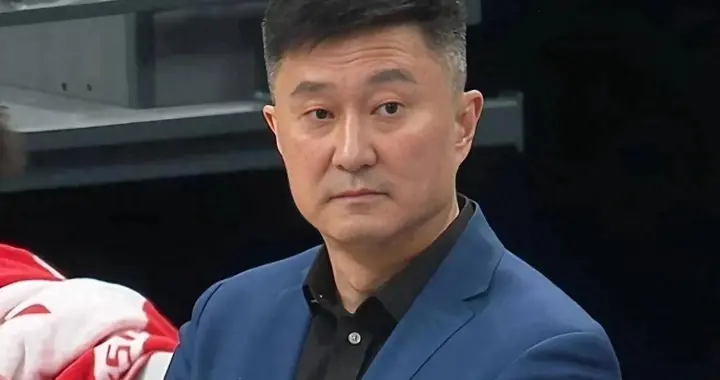 广东休赛期暗藏多重变数吗？杜锋分身乏术？奎因续约成谜