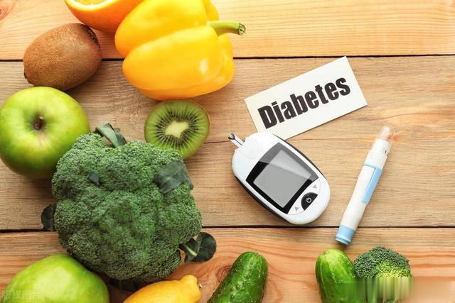 48年控糖经验总结：这5类容易导致血糖飙升，这5类食物有助稳定血糖
