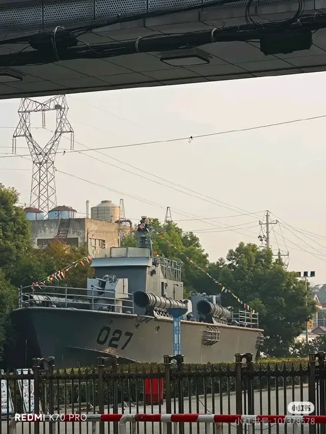 中国现役鱼雷艇，以027型为主力，辅以少量062级护卫艇！