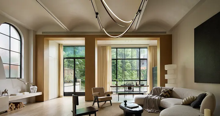 订单增256%,6位数“青春舱”受富豪热捧，买家直言：别墅必备