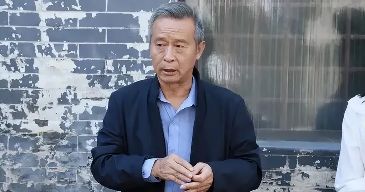 在抉择中生长‖阿声 故乡的文学参与者