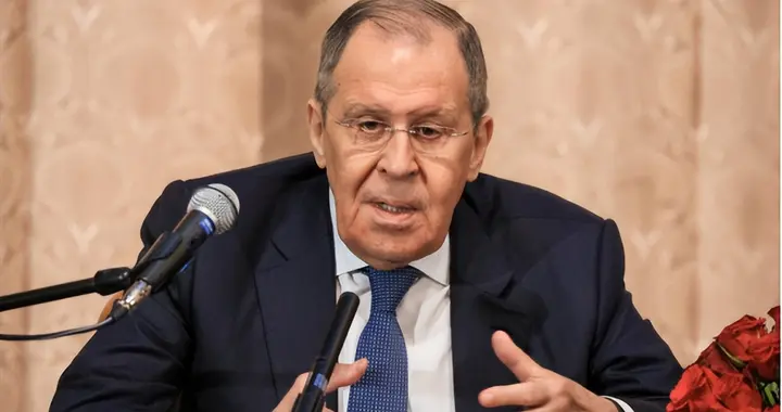 不能让美只手遮天，普京访华日期即将公布，中俄要联手办大事