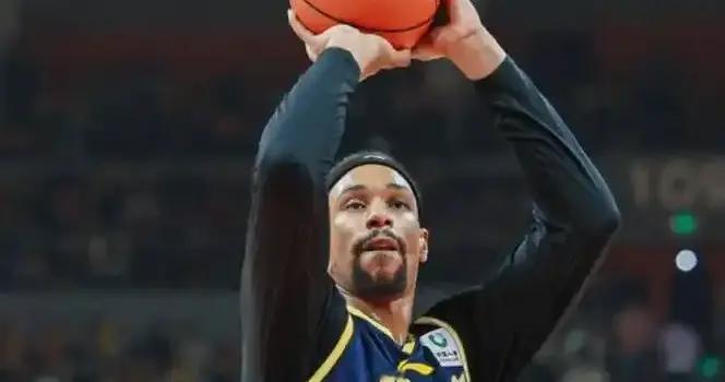 萨林杰焦泊乔回归仍输福建！广东却不在乎，目标只有季后赛十二冠