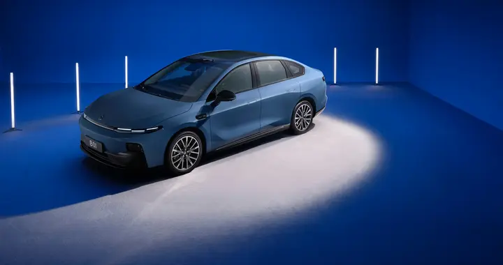 8.98万起售，零跑B01续航可达650km，OTA升级后实力再提升，香吗