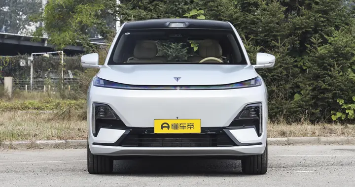 过年回家就靠它了！深蓝S09大六座SUV，满满的过年仪式感