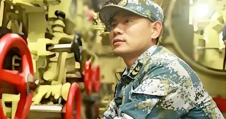 官媒一句话曝出大料，新型核潜艇或已服役，解放军迎来水下大杀器