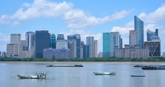 全民负债时代：8亿人的经济困境与破局之路