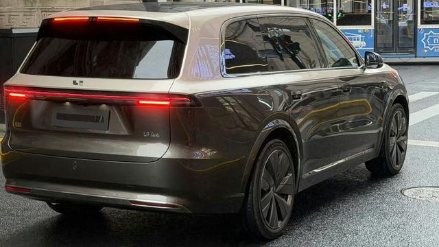 淘气三万问：新一代理想L9实车图，车尾变