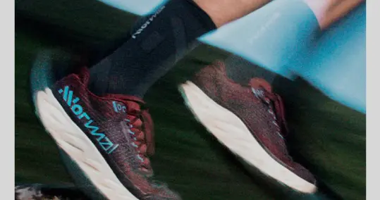 各品牌都抢着用的面料，到底厉害在哪？丨《每周冷门球鞋大赏》