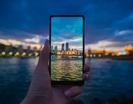 朋友是限量版，不是拼夕夕拼团啊！