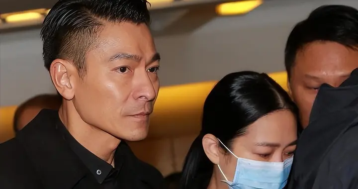 刘德华没想到，妻子朱丽蒨忍了多年的“窝囊气”，竟让向太给出了