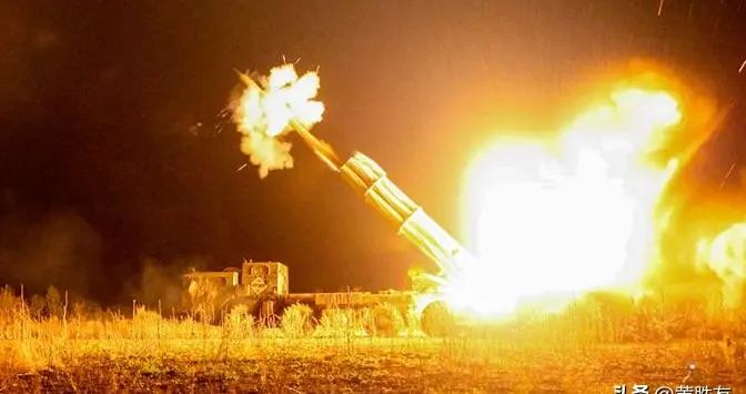 报复乌军袭击俄港口，俄军轰炸乌克兰重创后方能源与港口设施