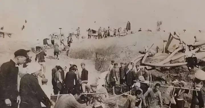 1958年，北京修水库时发现永琪墓穴，挖开后，百年前的传言被证实