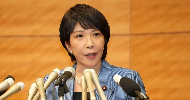 中日局势又变，日本突然临阵换将，高市对华改称呼，中俄军舰会师