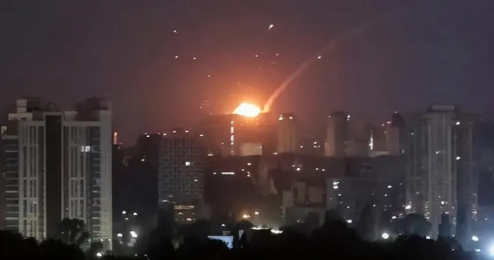 泽连斯基：俄军损失15万士兵却只夺取50公里土地，将再次入侵别国