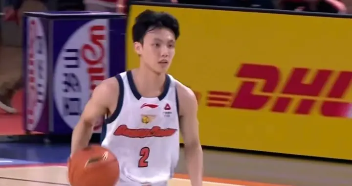 11次抢断！广东男篮93-85广州队，不是徐杰，赢球最大功臣是他