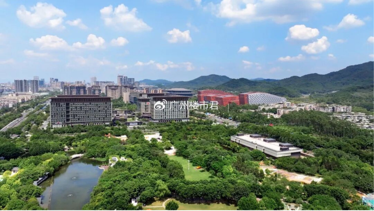 白云新城，半年卖出50亿，超过琶洲，直接杀进前3强。<br />与珠江...