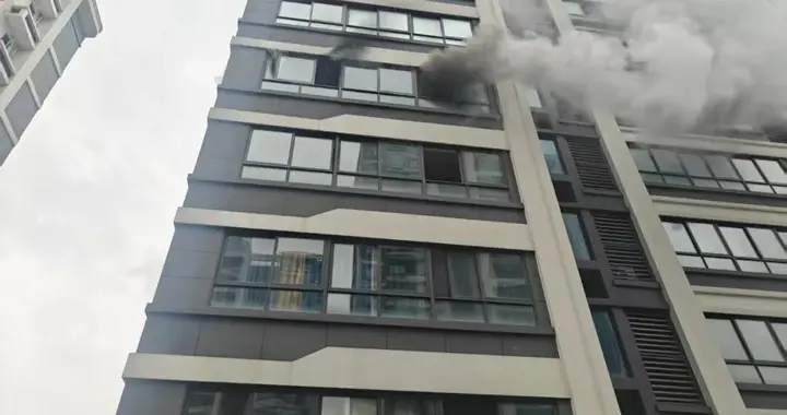 出门上班十几分钟，家差点烧没！