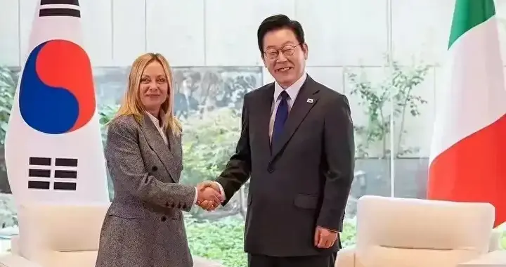 自取其辱！梅洛尼替日本当说客施压韩国，李在明一句话噎住对方