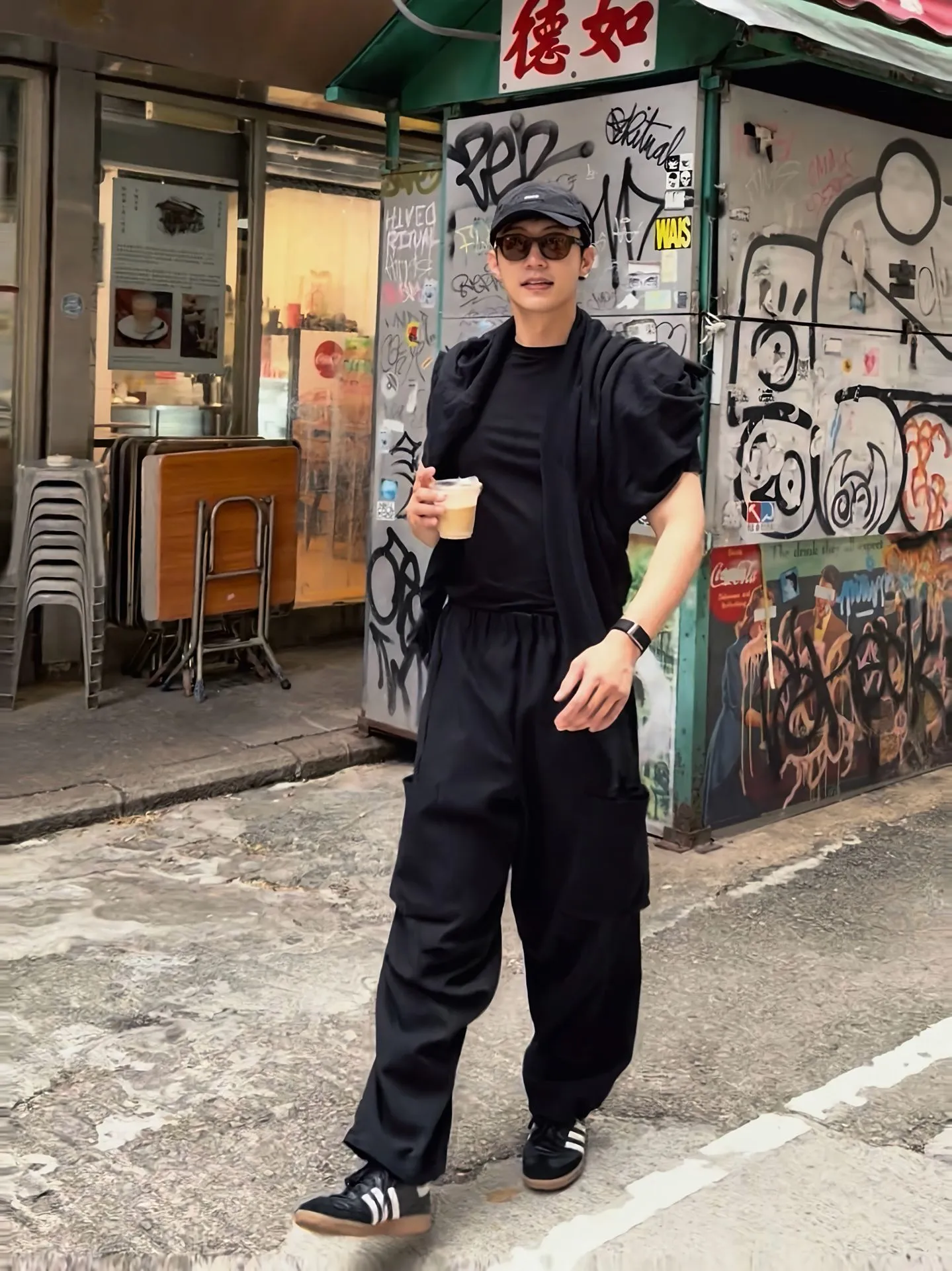 黄景瑜香港plog黄景瑜赢风商战氛围感好浓 潮男🖤🤍