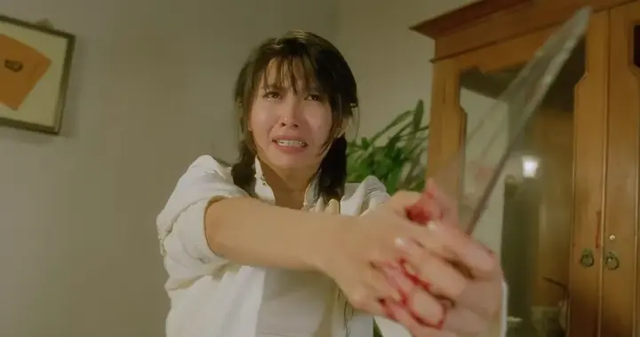 王晶你好狠心，在《新人皮灯笼》里，把邱淑贞拍得好惨